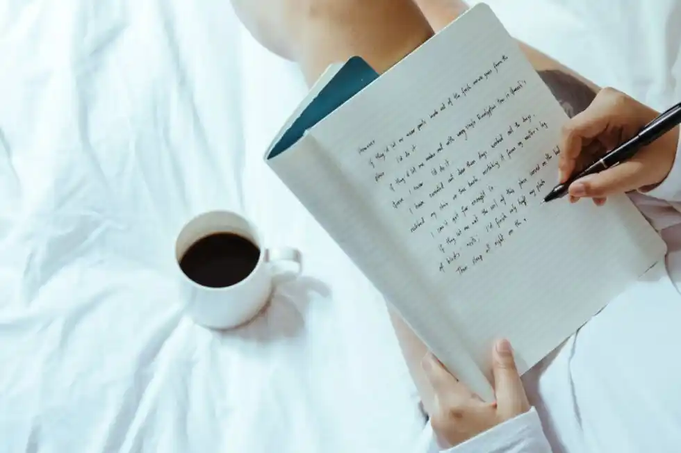 Catch A Glimpse Into How Graphology Is Used & Some Of Its Remarkable Benefits